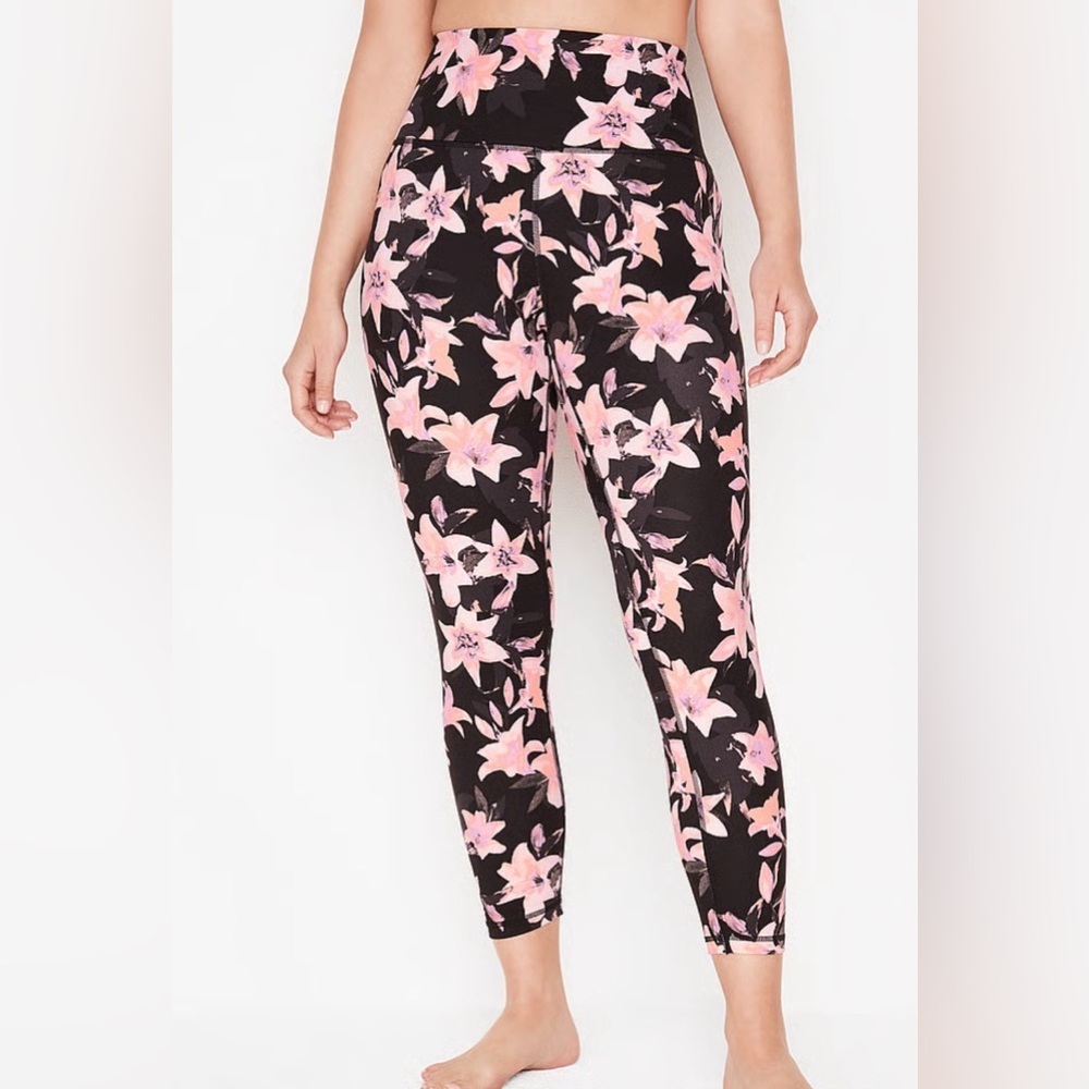 Victoria’s Secret NWT pink/black floral activewear leggings, size 10